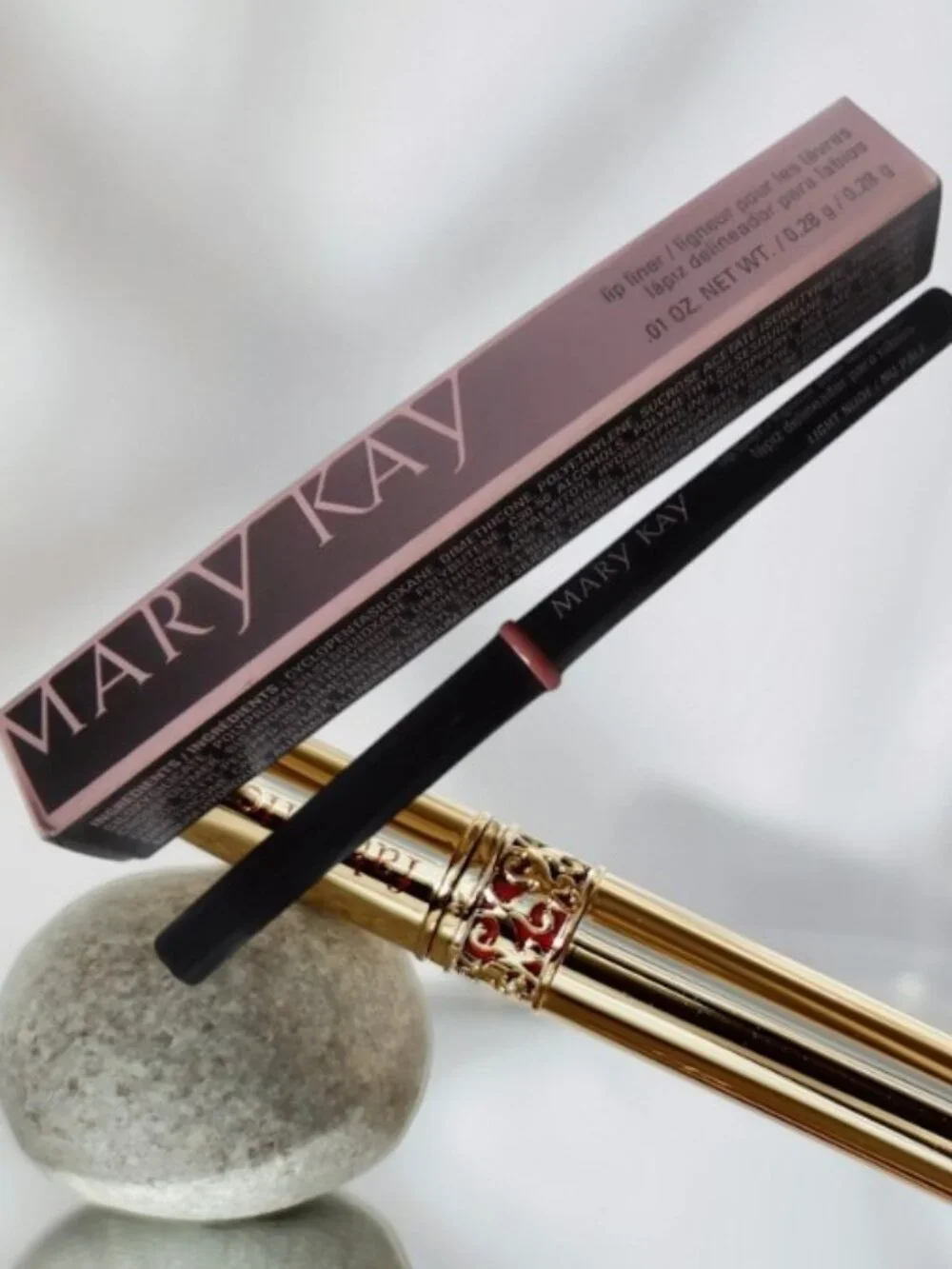 Mary Kay Light Nude Lip Liner Pencil with Sharpener ✨NIB✨